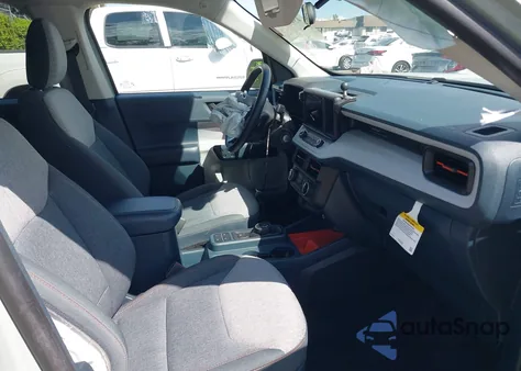 2024 Ford Maverick Xlt z USA, uszkodzony, nr VIN 3FTTW8H9XRRA95368